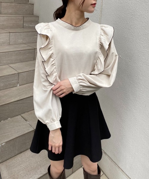 one after another NICE CLAUP（ワンアフターアナザーナイスクラップ）の「前後2Wayで着こなしの幅が広がる！配色ピコレースフリルブラウス（シャツ/ブラウス・レディース・アイボリー/ブラック/グレイッシュベージュ・FREE）」の8枚目の写真