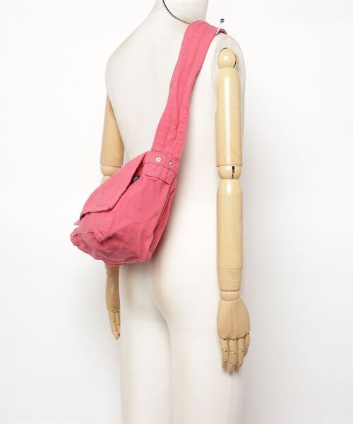 MAKE UP(メイクアップ)の「MAKE UP 倉敷製品染めキャンバスショルダー(ショルダーバッグ・メンズ・ホワイト/ブラック/ネイビー/レッド/カーキ/ブルー/グリーン・FREE)」の21枚目の写真