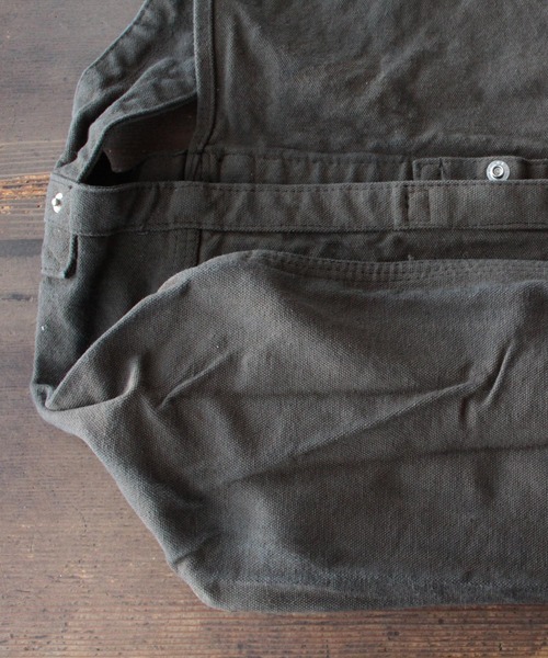 MAKE UP(メイクアップ)の「MAKE UP 倉敷製品染めキャンバスショルダー(ショルダーバッグ・メンズ・ホワイト/ブラック/ネイビー/レッド/カーキ/ブルー/グリーン・FREE)」の9枚目の写真