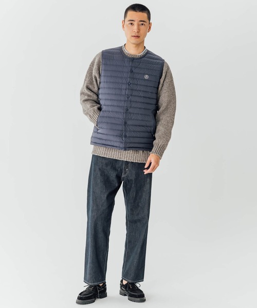 Jamieson's of Shetland(ジャミーソンズオブシェトランド)の「【Jamieson's Knitwear】クルーネックニット MEN(ニット/セーター・メンズ・グレー/Nat/グリーン/レッド/ベージュ/パープル/ブラック/ブルー・46/50/48)」の11枚目の写真