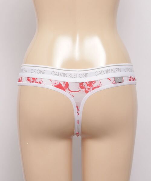 Calvin Klein(カルバン・クライン)の「Calvin Klein Underwear カルバンクライン Tバック レディース 女性 下着 ソング タンガ ショーツ(ショーツ・レディース・ブラック/グレー/その他1/その他2/その他3・SMALL/MEDIUM/LARGE/X-SMALL)」の15枚目の写真