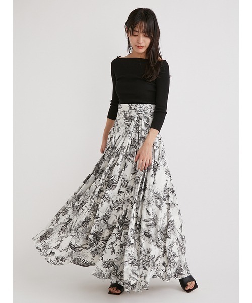 FRAY I.D（フレイアイディー）の「デコルテリブニットトップス（ニット/セーター・レディース・アイボリー/イエロー/ブラック/ライトブルー・FREE）」の13枚目の写真