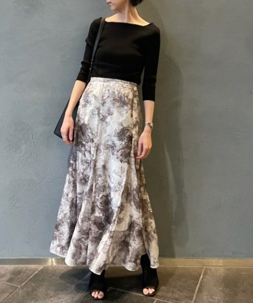 FRAY I.D（フレイアイディー）の「デコルテリブニットトップス（ニット/セーター・レディース・アイボリー/イエロー/ブラック/ライトブルー・FREE）」の21枚目の写真