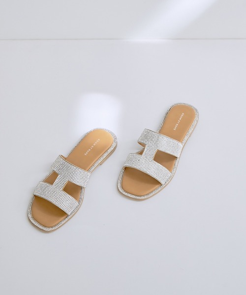 ADAM ET ROPE'(アダムエロペ)の「Iストラップラインストーンサンダル(サンダル・レディース・ブラック/シルバー・38/36/37)」の2枚目の写真