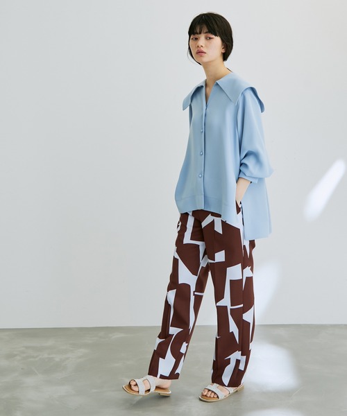 ADAM ET ROPE'(アダムエロペ)の「Iストラップラインストーンサンダル(サンダル・レディース・ブラック/シルバー・38/36/37)」の3枚目の写真