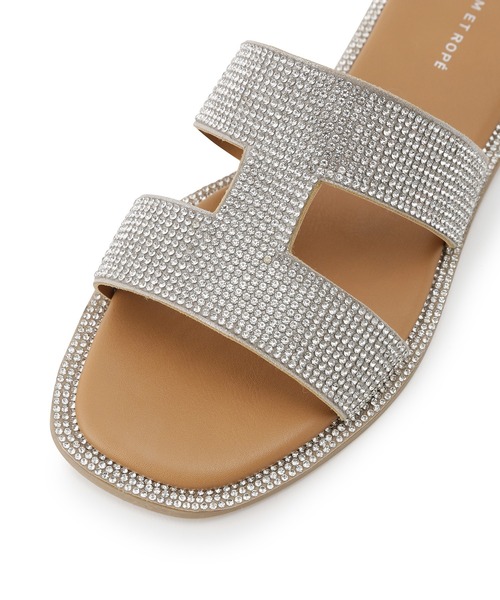 ADAM ET ROPE'(アダムエロペ)の「Iストラップラインストーンサンダル(サンダル・レディース・ブラック/シルバー・38/36/37)」の11枚目の写真