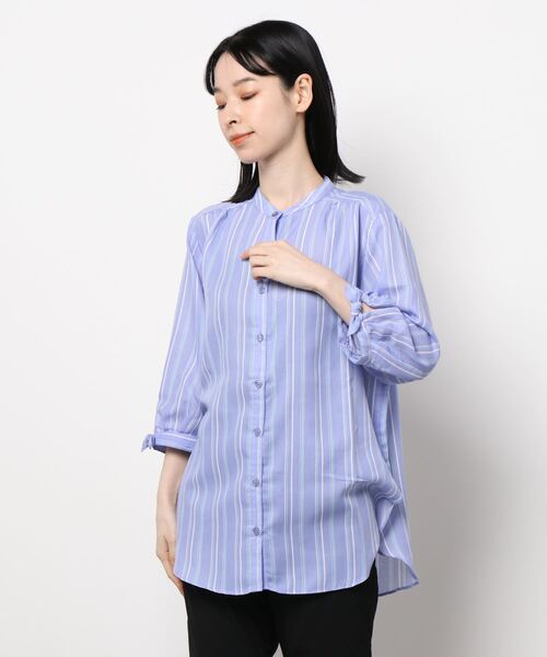 BELLUNA(ベルーナ)の「涼感やわらか袖リボンシャツチュニック(チュニック・レディース・ネイビー/オフホワイト/ブルー・MEDIUM/LARGE/X-LARGE)」の12枚目の写真
