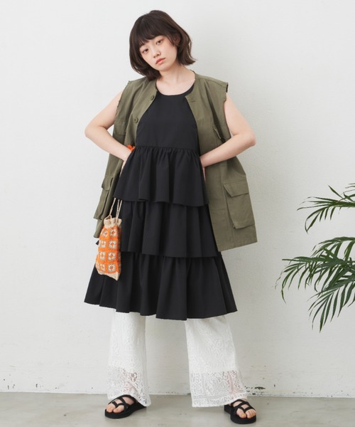 MERLOT（メルロー）の「ティアードジャンスカ（ジャンパースカート・レディース・ホワイト/ブラック・FREE）」の2枚目の写真