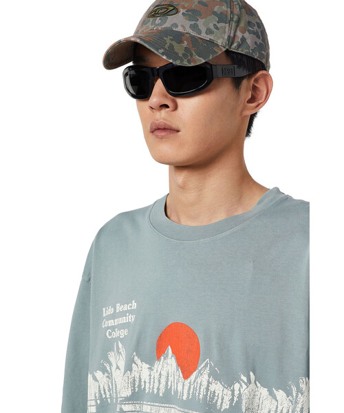 DIESEL(ディーゼル)の「メンズ Tシャツ(Tシャツ/カットソー・メンズ・ネイビー/グレー・SMALL/X-LARGE/XX-LARGE/MEDIUM/LARGE/X-SMALL)」の9枚目の写真