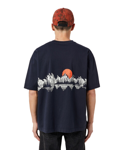 DIESEL(ディーゼル)の「メンズ Tシャツ(Tシャツ/カットソー・メンズ・ネイビー/グレー・SMALL/X-LARGE/XX-LARGE/MEDIUM/LARGE/X-SMALL)」の21枚目の写真