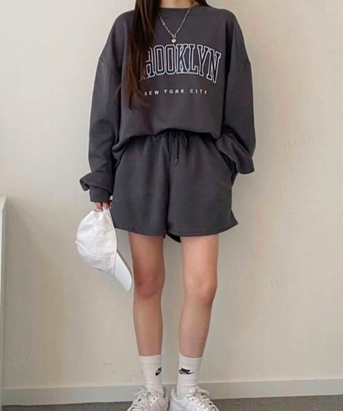 Dalfwin（ダールフィン）の「韓国ファッションBROOKLYNロゴスウェット上下セットアップルームウェア（ルームウェア/パジャマ・レディース・ライトブルー/ブラック/ピンク/イエロー/グレー系その他3/ブラック系その他3/ブルー系その他3・FREE/フリー）」の19枚目の写真