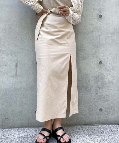 archives（アルシーヴ）の「ベルト付きスリットロングスカパン（スカート・レディース・ブラック/ピンク/グリーン/アイボリー・MEDIUM）」の2枚目の写真