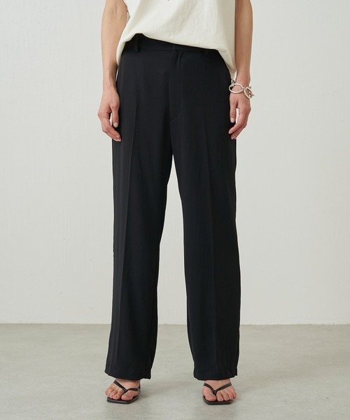 LOUNGEDRESS（ラウンジドレス）の「ジョーゼットストレートパンツ（スウェットパンツ・レディース・ブラック/ブルー/レッド・SMALL/MEDIUM）」の4枚目の写真