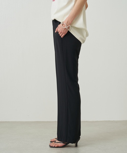LOUNGEDRESS（ラウンジドレス）の「ジョーゼットストレートパンツ（スウェットパンツ・レディース・ブラック/ブルー/レッド・SMALL/MEDIUM）」の7枚目の写真