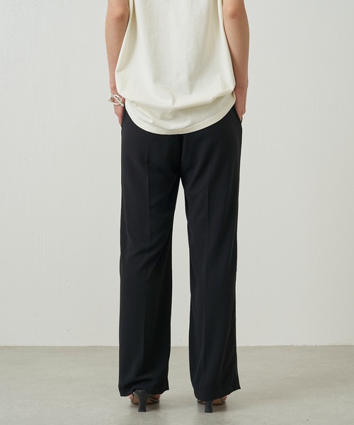LOUNGEDRESS（ラウンジドレス）の「ジョーゼットストレートパンツ（スウェットパンツ・レディース・ブラック/ブルー/レッド・SMALL/MEDIUM）」の9枚目の写真