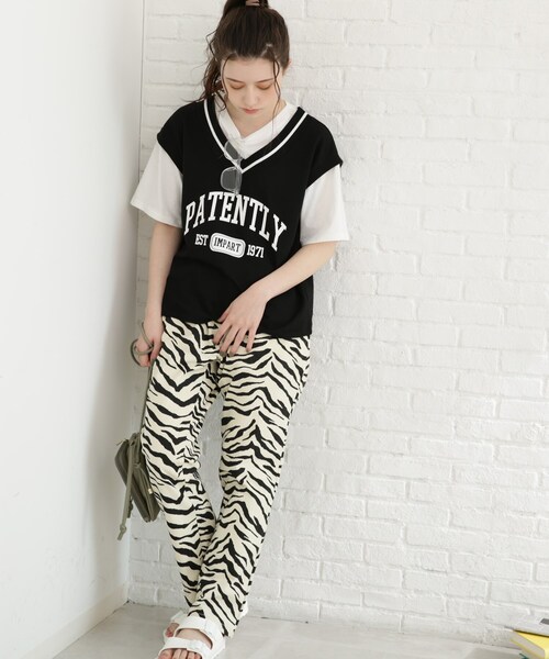 Cutie Blonde（キューティーブロンド）の「◆【S-L】Vネックフェイクレイヤードプルオーバー（Tシャツ/カットソー・レディース・ブラック/サンドベージュ/ピンク系・01/02/03）」の15枚目の写真