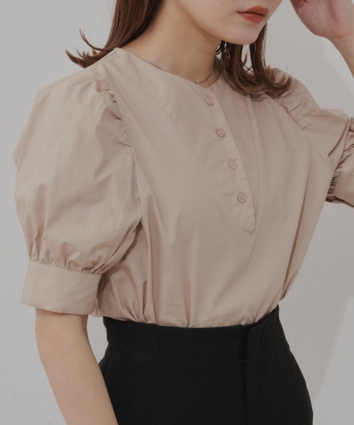 VANNIE U(ヴァニーユー)の「パワショルヨークブラウス(Tシャツ/カットソー・レディース・ホワイト/ベージュ・FREE)」の2枚目の写真