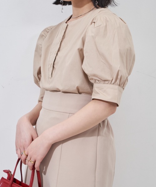 VANNIE U(ヴァニーユー)の「パワショルヨークブラウス(Tシャツ/カットソー・レディース・ホワイト/ベージュ・FREE)」の18枚目の写真