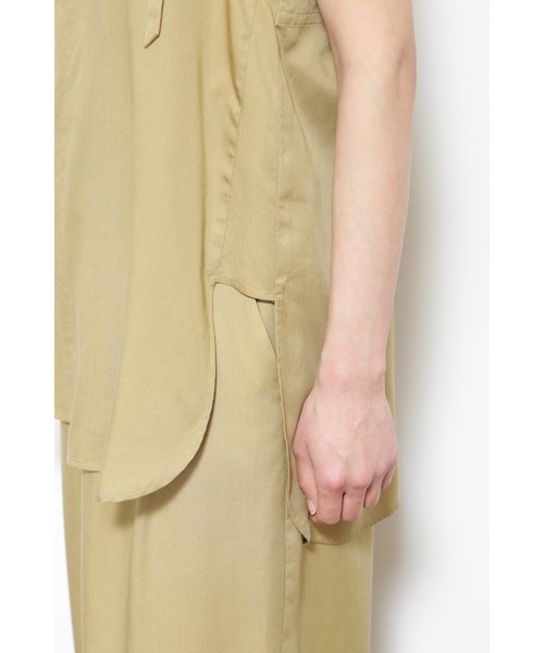 human woman（ヒューマンウーマン）の「◆≪arrive 5e≫レイヤードブラウス（シャツ/ブラウス・レディース・ブラック/カーキ・MEDIUM）」の8枚目の写真