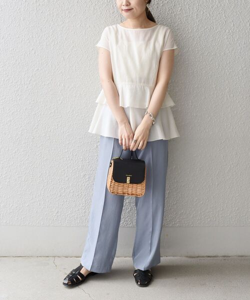 SHIPS(シップス)の「*〈手洗い可能〉2WAYリネンミックスペプラムブラウス◆(シャツ/ブラウス・レディース・ブラック/ネイビー/レッド/オフホワイト/イエロー系・ONE SIZE)」の16枚目の写真
