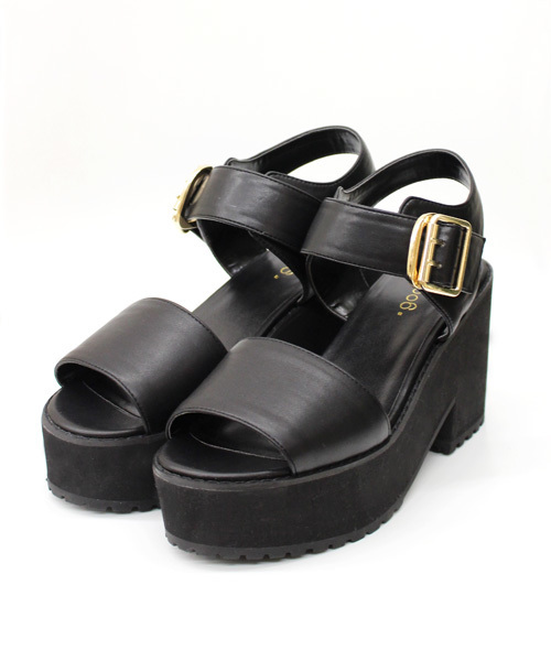 goocy（グーシー）の「【PERK掲載商品】ボリュームストラップサンダル（サンダル・レディース・ホワイト/ブラック・36/37/38）」の8枚目の写真