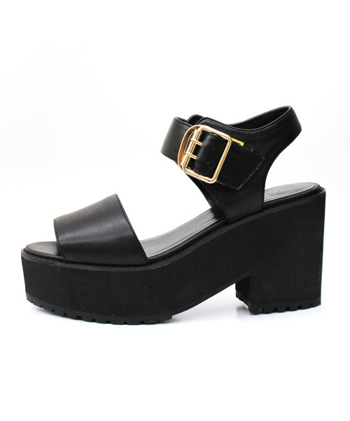 goocy（グーシー）の「【PERK掲載商品】ボリュームストラップサンダル（サンダル・レディース・ホワイト/ブラック・36/37/38）」の9枚目の写真