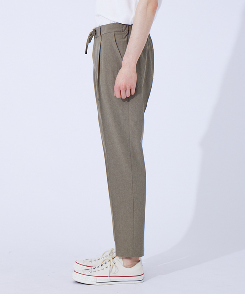 ABAHOUSE GRAY(アバハウスグレイ)の「【セットアップ対応】360° ストレッチ タック パンツ(その他パンツ・メンズ・グレー/モカ/オレンジ系その他/グレイッシュベージュ・46/50/48)」の6枚目の写真