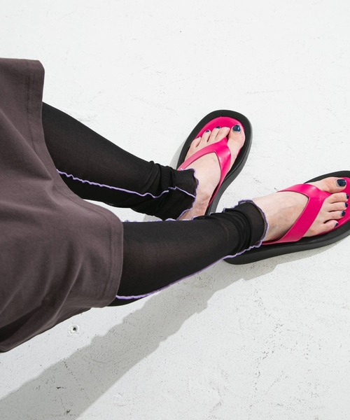 bohmal(ボマール)の「配色メローシアーレギンスパンツ(レギンス/スパッツ・レディース・ブラック/パープル/ライム/アイボリー/ピンク・FREE)」の6枚目の写真