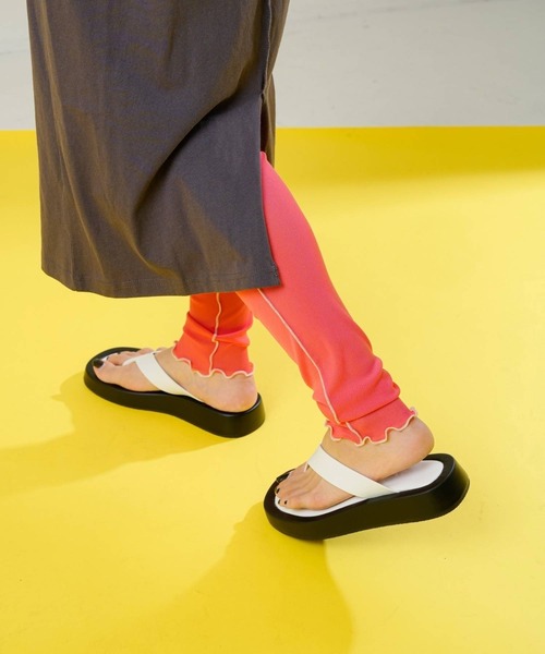 bohmal(ボマール)の「配色メローシアーレギンスパンツ(レギンス/スパッツ・レディース・ブラック/パープル/ライム/アイボリー/ピンク・FREE)」の17枚目の写真