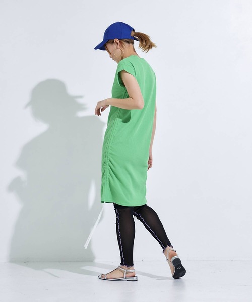 bohmal(ボマール)の「配色メローシアーレギンスパンツ(レギンス/スパッツ・レディース・ブラック/パープル/ライム/アイボリー/ピンク・FREE)」の15枚目の写真