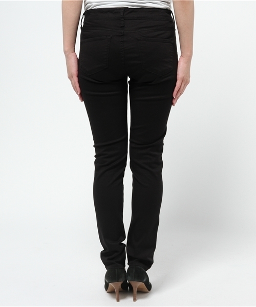 AZUL by moussy(アズールバイマウジー)の「ツイルカラースキニー(L70)(その他パンツ・レディース・ピンク/ライム/ネイビー/ライトパープル/オフホワイト/ブラック・X-SMALL/LARGE/MEDIUM/SMALL)」の9枚目の写真