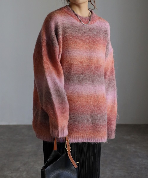 sakishimatokyo（サキシマトーキョー）の「グラデーションニット