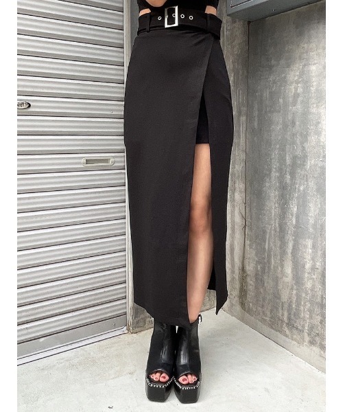 ENVYM（アンビー）の「スリットロングポンチＳＫ（スカート・レディース・ブラック/カーキ・FREE）」の4枚目の写真