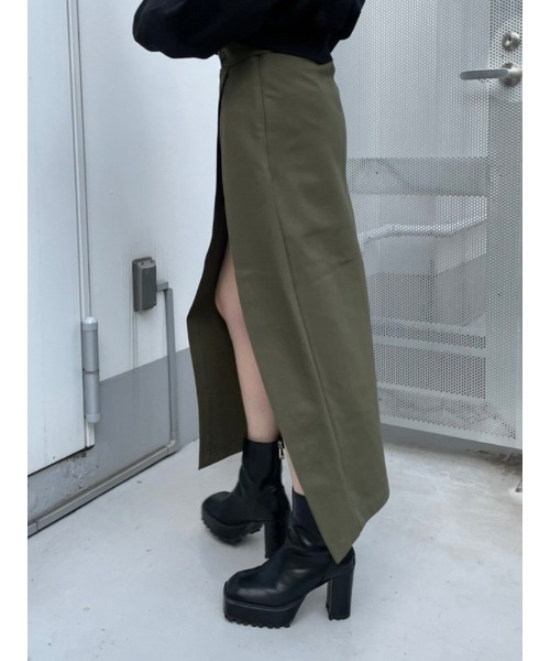 ENVYM（アンビー）の「スリットロングポンチＳＫ（スカート・レディース・ブラック/カーキ・FREE）」の22枚目の写真