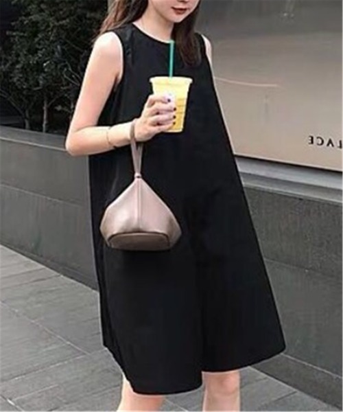 MAISON DE THERESE（メゾン ド テレーズ）の「ルーズシルエット ノースリオールインワン ジャンパースカート つなぎ/オールインワン パンツドレス ワンピース（つなぎ/オールインワン・レディース・ブラック/ベージュ・M）」の5枚目の写真