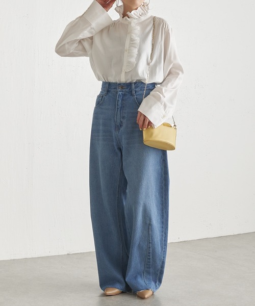 COLLAGE GALLARDAGALANTE（コラージュガリャルダガランテ）の「1枚で主役級/レイヤードでも映える/ハイネックフリルシャツ/手洗い可（シャツ/ブラウス・レディース・ホワイト/イエロー・FREE）」の3枚目の写真