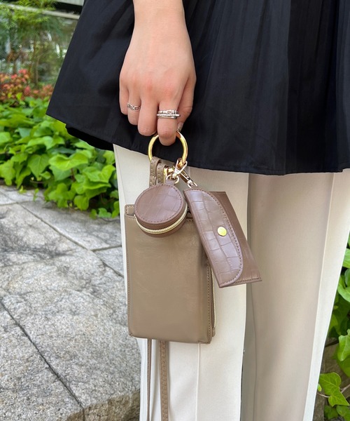 DouDou（ドゥドゥ）の「マルチスマホショルダー 22AW（ショルダー