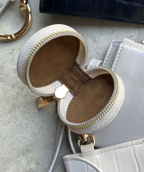 DouDou（ドゥドゥ）の「マルチスマホショルダー 22AW（ショルダーバッグ・レディース・ブラック/ライトグレー/ダークブラウン/グレイッシュベージュ・FREE）」の14枚目の写真