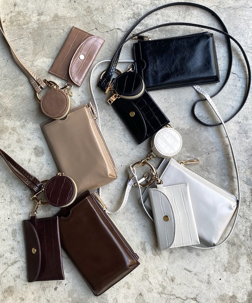 DouDou（ドゥドゥ）の「マルチスマホショルダー 22AW（ショルダー