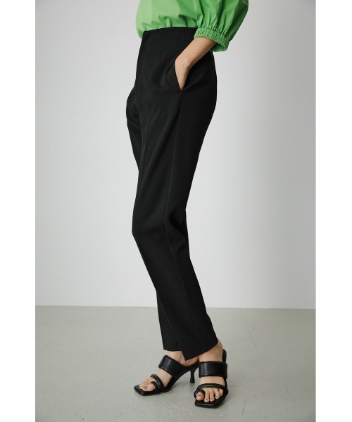 AZUL by moussy（アズールバイマウジー）の「H/W DARTS TAPERED PANTS/ハイウェストテーパードパンツ（その他パンツ・レディース・ダークブルー/ダークオレンジ/ライトブラウン/ブラック/ライトベージュ・SMALL/MEDIUM）」の7枚目の写真