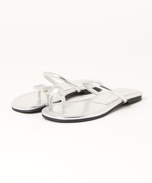 wee9s（ウィークス）の「asymmetry flat sandals / アシンメトリーフラットサンダル（サンダル・レディース・ブラック/シルバー・22.5cm/23cm/23.5cm/24cm/24.5cm/25cm）」の13枚目の写真