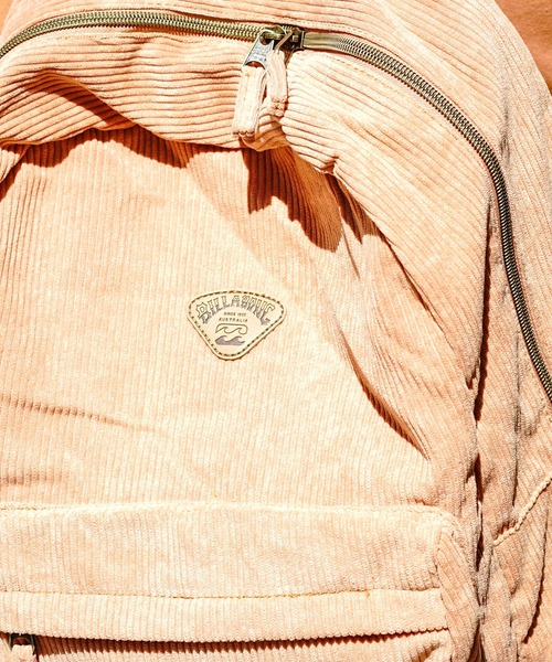 BILLABONG(ビラボン)の「BILLABONG レディース SCHOOLS OUT CORD バッグ 【2022年秋冬モデル】/ビラボンコーデュロイバックパック・リュックサック(バックパック/リュック・レディース・グリーン系その他/ブラウン系その他・FREE)」の9枚目の写真