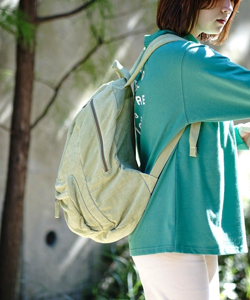 BILLABONG(ビラボン)の「BILLABONG レディース SCHOOLS OUT CORD バッグ 【2022年秋冬モデル】/ビラボンコーデュロイバックパック・リュックサック(バックパック/リュック・レディース・グリーン系その他/ブラウン系その他・FREE)」の4枚目の写真