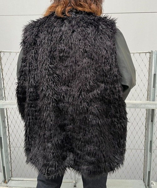 CIAOPANIC(チャオパニック)の「curly fleece biggest vest(ベスト・メンズ・ベージュ/ブラック・MEDIUM)」の11枚目の写真