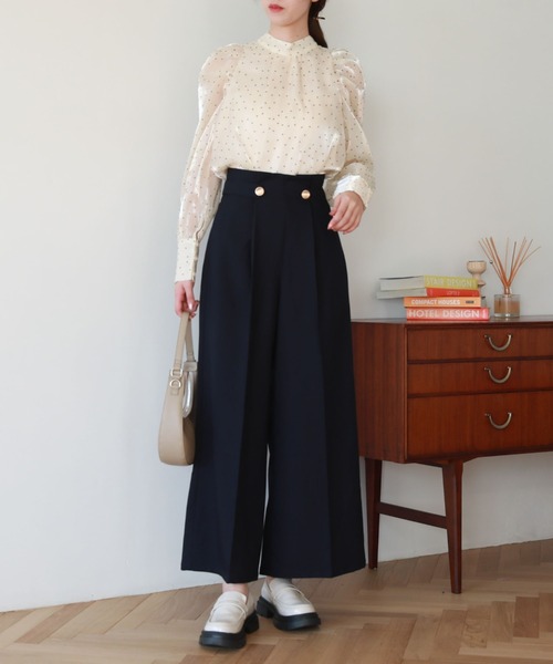 archives(アルシーヴ)の「サイドタブタックワイドパンツ(その他パンツ・レディース・アイボリー/モカ/ダークブルー・MEDIUM)」の22枚目の写真