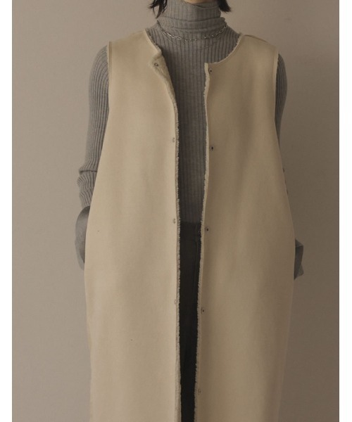 Re:EDIT（リエディ）の「[低身長サイズ有]リバーシブルボアムートンロングベスト（ムートンコート・レディース・アイボリー/モカ・MEDIUM/LARGE/SHORT）」の21枚目の写真