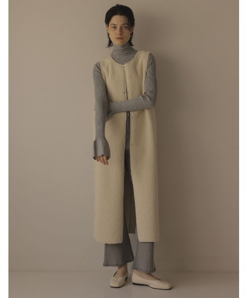 Re:EDIT（リエディ）の「[低身長サイズ有]リバーシブルボアムートンロングベスト（ムートンコート・レディース・アイボリー/モカ・MEDIUM/LARGE/SHORT）」の11枚目の写真