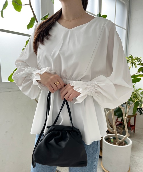 Lamoa(ラモア)の「Lamoa/Vネック タック チュニック ブラウス(シャツ/ブラウス・レディース・ホワイト/ブラック/グレー・MEDIUM/LARGE)」の13枚目の写真