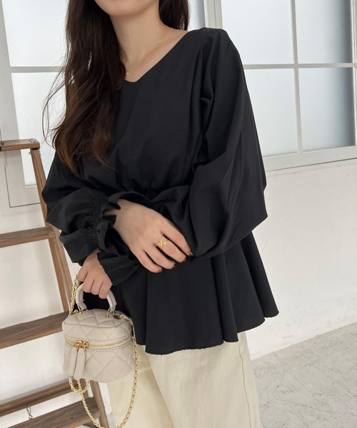 Lamoa(ラモア)の「Lamoa/Vネック タック チュニック ブラウス(シャツ/ブラウス・レディース・ホワイト/ブラック/グレー・MEDIUM/LARGE)」の17枚目の写真