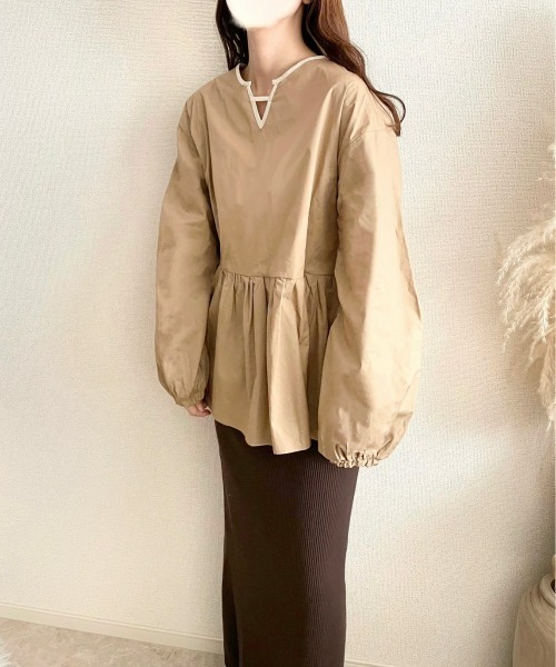 ECRIRE（エクリール）の「【TOMOコラボ】レイヤードレースブラウス（シャツ/ブラウス・レディース・ブラック/ベージュ/オフホワイト・M/L）」の9枚目の写真